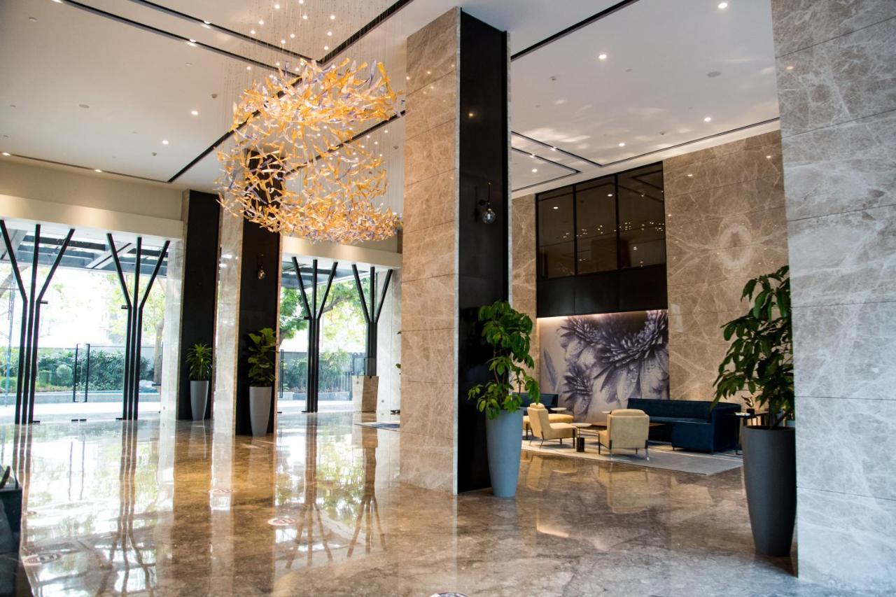 فندق Radisson Blu Mumbai International Airport المظهر الخارجي الصورة Lobby
